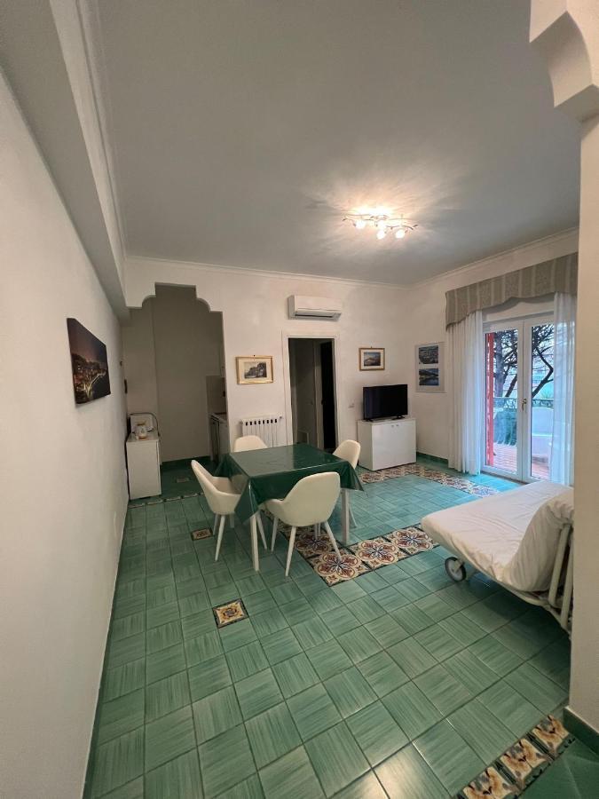 Sorrento Home E Flat Park And Pool Luaran gambar