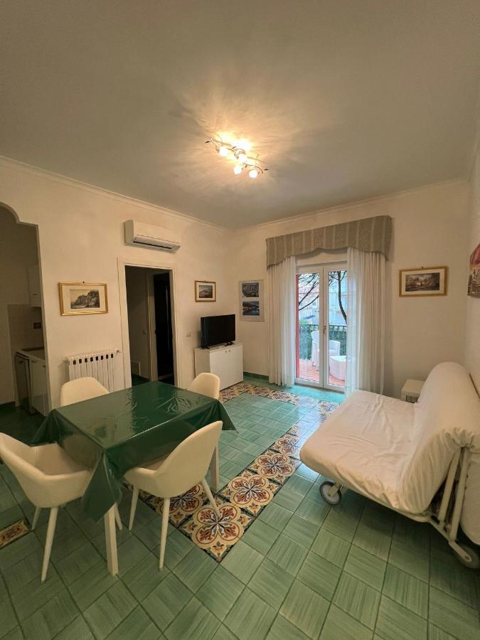 Sorrento Home E Flat Park And Pool Luaran gambar